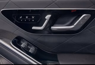Mercedes-Benz S 400 d 4M AMG DESIGNO PANO 360 BUR HUD NIGHT 3D - bilder 32