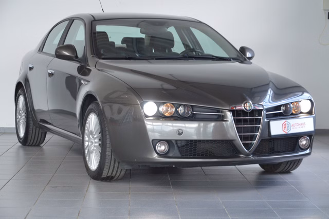 Alfa Romeo 159 1.9 JTDM 16V Distinctive |Xenon|Klima|BC| Gebrauchtwagen Kaufen | EZ 09/2005 | Preis 2.499 €