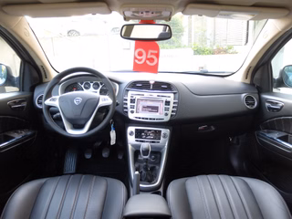 Lancia Delta 1.6 Diesel Platino Leder Panrama nur 68 Tkm - bilder 14
