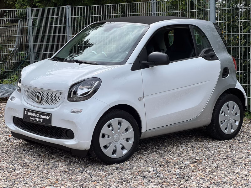 Smart ForTwo Coupé*COOL&MEDIA*AUTOMATIK*SITZHEIZUNG*