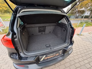 Volkswagen Tiguan Sport & Style 4Motion*Aut.*Xenon*Kamera* - foto 3