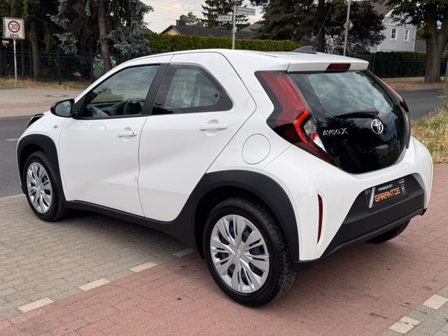 Toyota Aygo X Business Edition*Aut.*CarPlay*SHZ*CAM*4KM - foto 6