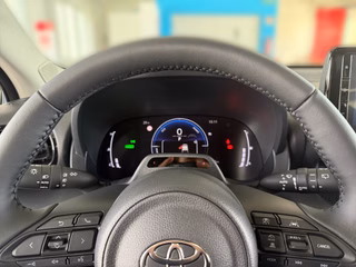 Toyota Yaris Hybrid Teamplayer +Technik Pak. - foto 15