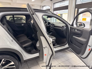 Volvo XC40 B4 B Aut. R-Design PANORAMA AHK ACC 360° - bilder 22