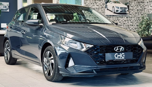 Hyundai i20 Trend Mild-Hybrid Carplay|SHZ|Kamera| Gebrauchtwagen Kaufen | EZ 04/2024 | Preis 14.490 €