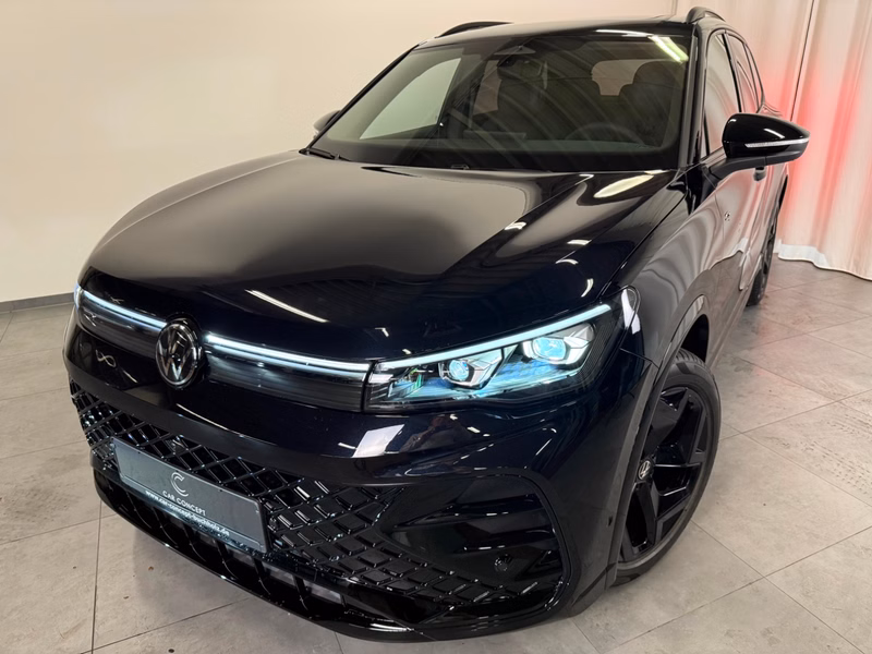 Volkswagen Tiguan 2.0 TDI R-Line AHK LEDER NAVI STHZ 360°