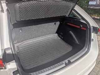Skoda Scala 1.0 TSI Tour *Scheibe,LED,Cam* - foto 8
