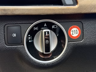 Mercedes-Benz E 200 CGI BlueEfficiency Automatik Navi - bilder 15