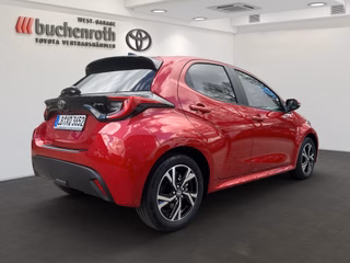 Toyota Yaris Hybrid Teamplayer + Safety - & Comfort Paket - bilder 4