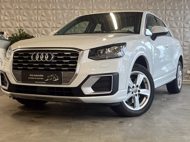 Audi Q2 SPORT  CARPLAY-NAVI SITZHEIZUNG