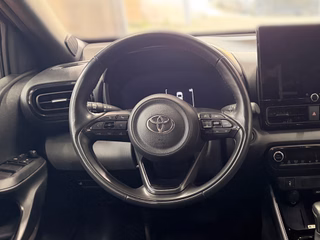 Toyota Yaris Hybrid Style - foto 17