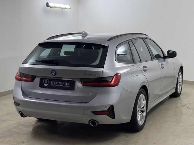 BMW 320 d Sport Aut. Navi ACC - foto 6