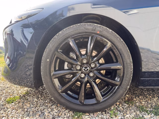 Mazda 3 2.0L X 186PS 6AG Homura - 2027 - foto 13