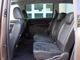 Volkswagen Sharan 2.0 TDI Highline Scheckheftgepflegt - bilder 13