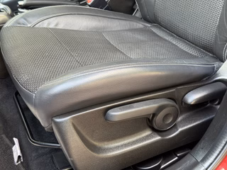 Suzuki SX4 S-Cross Comfort+ Automatik Hybrid Navi 4WD - bilder 10