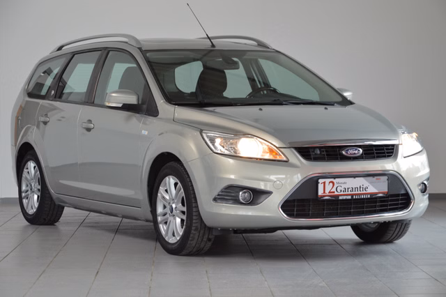 Ford Focus Turnier Ghia |SHZ|AHK|Scheckheft|1.HAND Gebrauchtwagen Kaufen | EZ 03/2010 | Preis 5.690 €