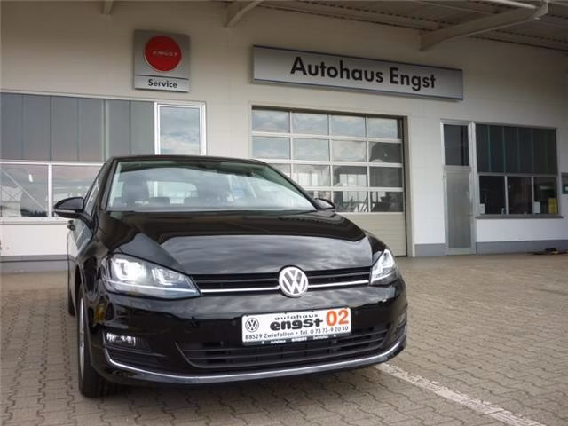Foto №1 Volkswagen Golf Gebrauchtwagen Kaufen bei Autohaus Engst GmbH