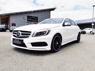Mercedes-Benz A 180 BlueEfficiency AMG|BI-XEN|TEMP|NAV|SHZ|PDC Used vehicle for sale | First registration 08/2014 | Price 16.990 €