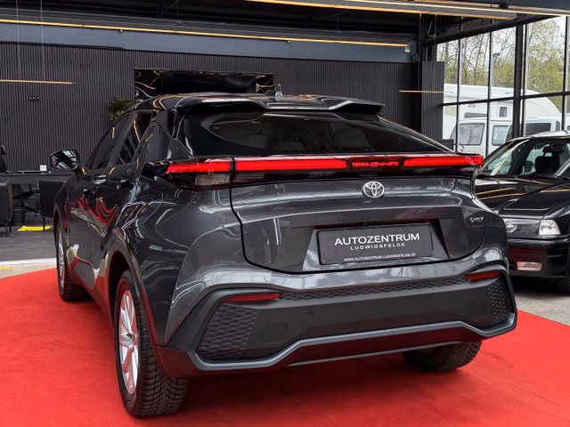 Toyota C-HR Hybrid FWD Business Edition LED/LDA/BSM/PCS/PDA/RSA - foto 5