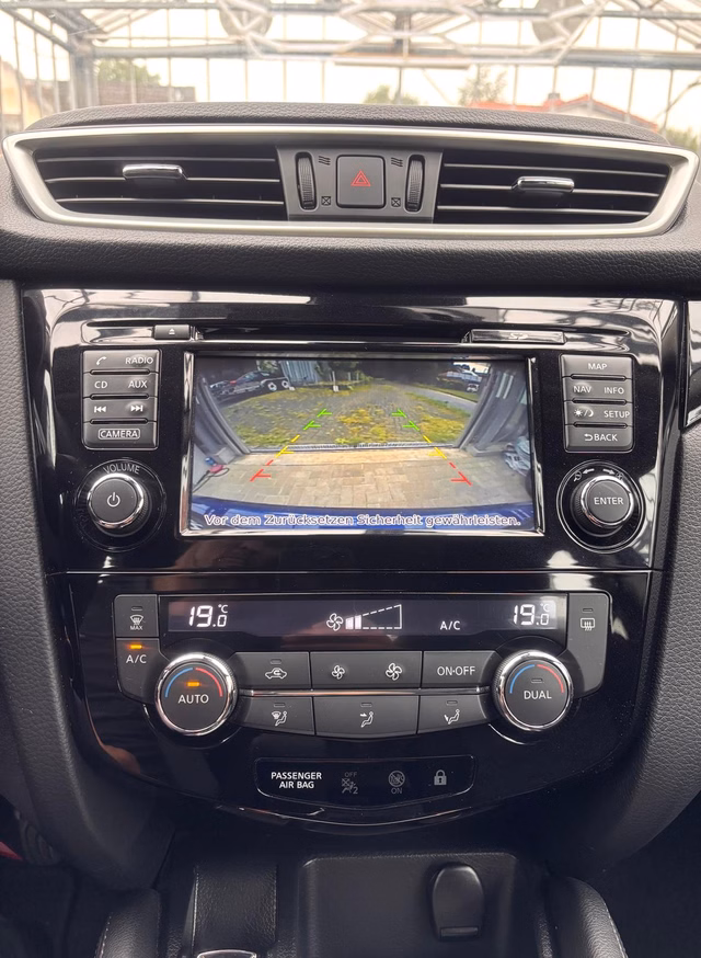 Nissan Qashqai 1.2 Acenta  KAMERA/NAVI/TEMPOMAT - foto 10