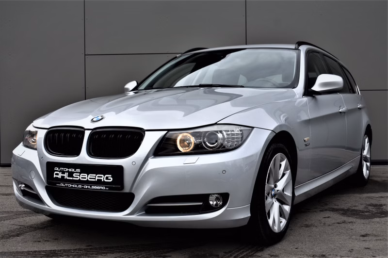 BMW 320d xDrive DPF Aut. Edition Exclusive Leder/Sportsitze/Navi/Bi.Xenon/Komfort/AHK