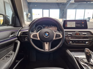 BMW 530d xDrive Luxury Line*KAMERA*CARPLAY*HEBEDACH* - bilder 3