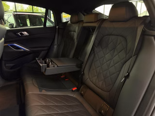 BMW xDrive 30 d M Sport PANO/MEMORY/LED/ICONICGLOW/KAMERA - foto 35