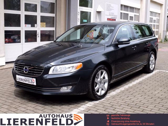 Volvo V70 Kombi 2.4 Automatik Leder 1.Hand - фото 1