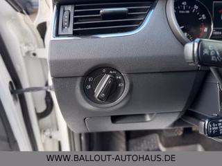 Skoda Octavia Elegance*2.HAND*KLIMA*ACC*TEMP*SPUR*NAVI - foto 1