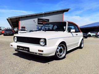 Volkswagen Golf 1.8 Cabrio  RESTAURIERT UNIKAT Used vehicle for sale | First registration 06/1990 | Price 18.990 €