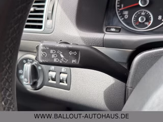 Volkswagen Touran Highline*2.HAND*KLIMA*NAVI*TEMPO*AHK*SHZ* - bilder 19