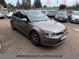 Volkswagen Golf VII Lim.Cup*2.HAND*PANO*KLIMA*NAVI*SHZ*EUR5 - bilder 4