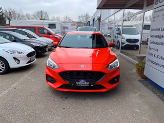 Ford Focus ST-Line - 182 PS - Styling Paket - Winter Paket - Top
