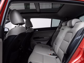 Kia Sportage 2.0 Platinum 4WD  LED PANO JBL 360° - bilder 1
