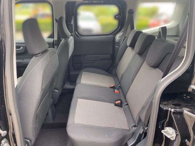 Ford Tourneo Courier Trend 1.0i 125PS PDC,RFK, Winterpaket - foto 10