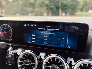 Mercedes-Benz GLA 220 4M AMG+Multibeam+Carbon+Kamera+Memory+19 - foto 11