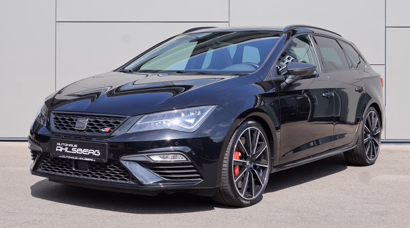 SEAT LEON ST CUPRA 300 4D/ DIG.C/PANO/KEYLESS/ACC/APP/AHK