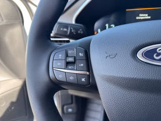 Ford Focus Turnier Active X +WINTERPAKET+PANORAMA+ - foto 7