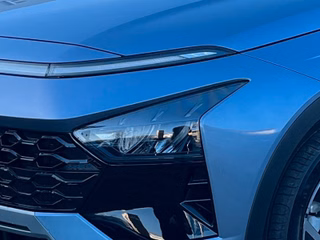 Hyundai BAYON Trend Komfort Navi LED-Licht Sitzheizung - bilder 19