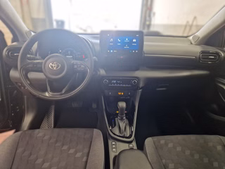 Toyota Yaris Hybrid Teamplayer +Safety- & Comfort Paket - foto 13