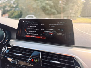BMW 540i xDrive+HUD+Massage+ACC+AHK+Memory+SD+20"+ - bilder 25