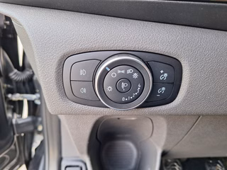 Ford Tourneo Custom 320 L2 9-Sitzer AHK Klima V+H TÜV+Zahnriemen NEU - bilder 19
