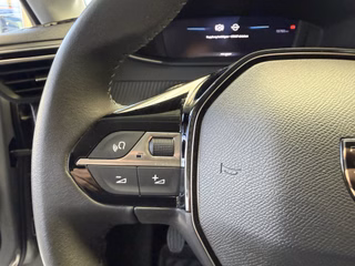 Peugeot 208 Allure  LED ACC CarPlay Kamera Virtual - bilder 7