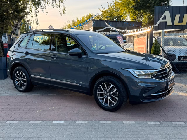 Volkswagen Tiguan Life 1.5*Aut.*Navi*Panorama*LED*ACC*SHZ - bilder 1
