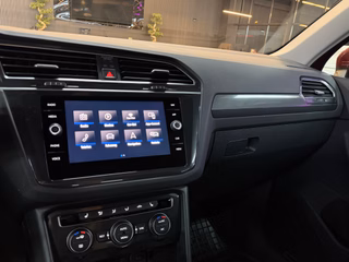Volkswagen Tiguan Highline 1,4 TSI 4Motion OFFROAD/NAVI/AHK/KEYLESS/KAMERA - foto 18