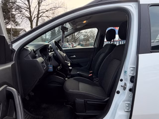 Dacia Duster II 1.6 Comfort*Nav*Carplay*Klima*Temp*PDC - foto 6