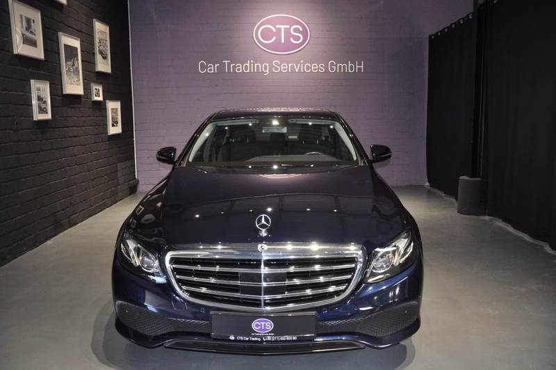 Mercedes-Benz E 220 E Limousine E 220 d