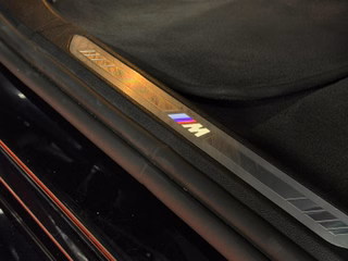BMW xDrive 30 d M Sport PANO/MEMORY/LED/ICONICGLOW/KAMERA - foto 12