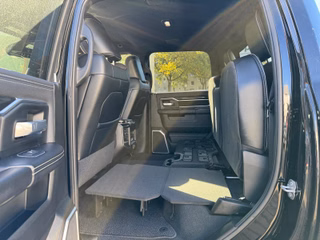Dodge RAM 2500 Heavy Duty 6.7 Cummins Crew Cab Laramie Night - bilder 24