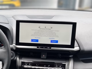 Toyota C-HR Hybrid FWD Team Deutschland 1.8L +Technik Paket - bilder 19